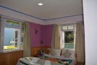 Rufina Lachung De'Crown Hotels in Lachung