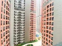 Chic and Cozy Studio Apartment at Transpark Juanda Bekasi Hotels in Duren Jaya