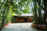 Holiday Courtyard