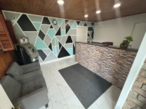 Acorn Motel