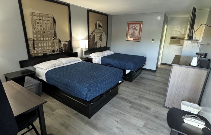 Acorn Motel