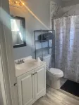 Charming 1-bedroom apartment in superb Louisville with AC, WiFi