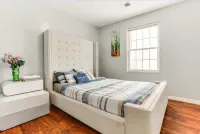 City Getaway: Elegant 3BR 2BA Patio Oasis Near NYC, EWR &American Dream Mall