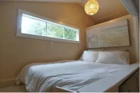 Redwood Hideaway Hotels near Powers Creek