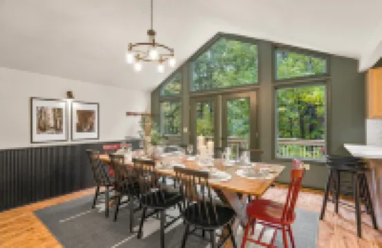 7BR Designer Home w/ Hot Tub, Game Room