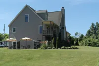 Large Finger Lakes Getaway - 5 BR with Bath Access!