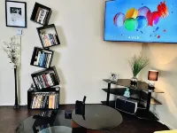 Modern, Clean and Homey APT by the Beach!
