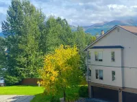 Reflection Lake in UMED District: a tranquil setting in midst of an active city