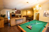 This home has it all and more!! Message me for video tour! Hotels in Lakehead