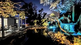 Tropical Home With Waterfall, HotTub, Fenced Yard, Beachy Lounge Area & Pets!