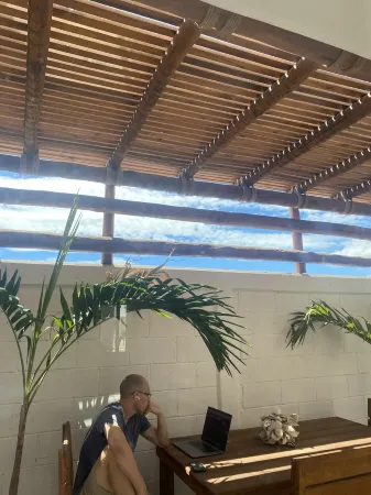 2-bedroom boutique condo with pool Отели рядом с достопримечательностью «Barajitas Canyon»