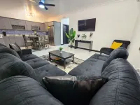 Retreat in New Kingston - Prime location for families or business travelers.