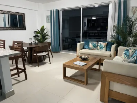 Condo Arco Iris , in the beach, pool, hot water Отели в г. 