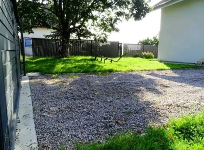 Self-contained apartment - green landscape ( pets welcome )