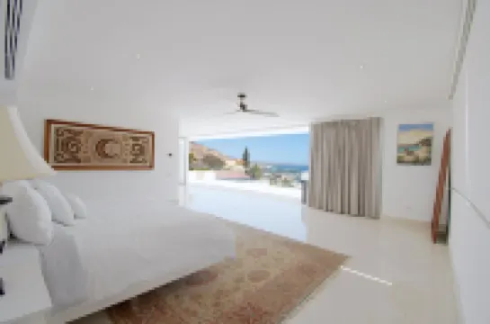 Bayview Villa @ Pedregal Cabo / 6 Bedroom 6.5 Bathrooms