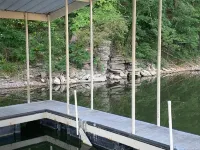 Close to Disney Dam the off-road adventurer and great cove for paddle-boarding