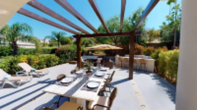 Town House, 5 bedroom, WIFI, UK TV.