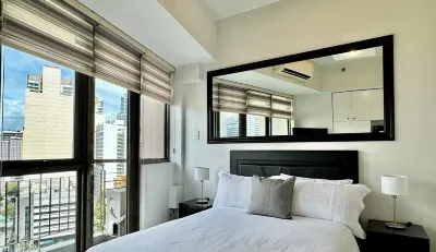 KL Tower Spacious Parkview 1BR w/ Balcony near Greenbelt Mall Makati