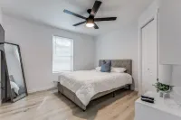 New !!! Modern Home Near The Pearl, Fort Sam & Downtown & Frost Center
