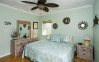Mahogany Point 5: 3 BR / 3 BA villa in North Side, Sleeps 6