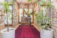 Luxurious Hideaway Villa