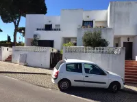Beautiful Townhouse for golfers and beach holidays in sunny Vilamoura