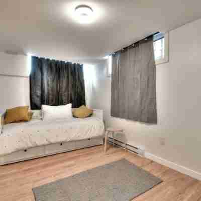 Lux. 4BR House with Pool near DT Rooms