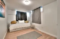 Lux. 4BR House with Pool near DT