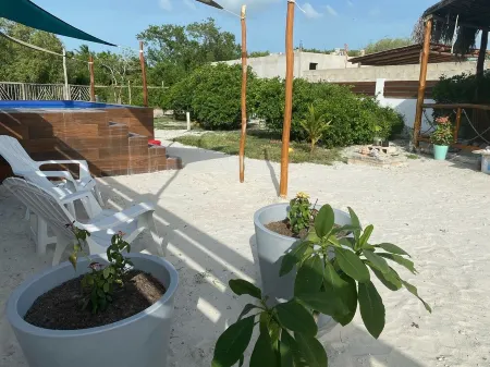 Cheerful 1 bedroom house w/ pool and much more!