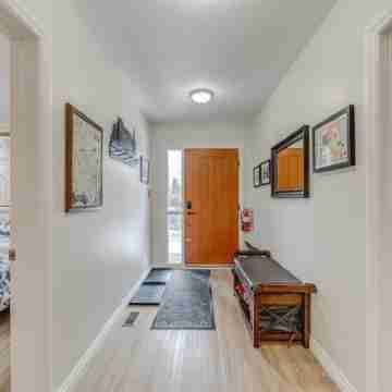 The Cedar - Downtown, walking distance to all the shops and restaurants! Rooms