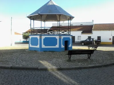 Tia Luísa Cottage (country house) Hotels in 