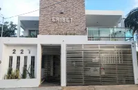 New Listing Close to the Sea, 2 blocks from the Beach