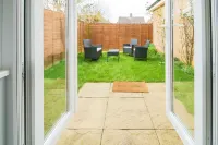 Groups Family 3Br House Emperor