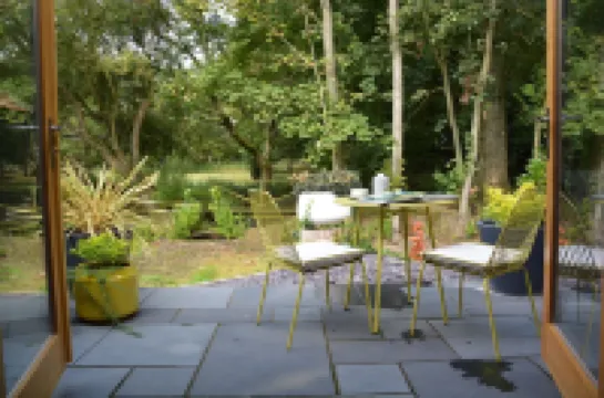 밀크 파를라  호텔