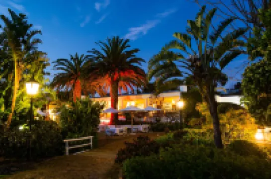 Villa Coloniale Schumacher Luxury Retreat