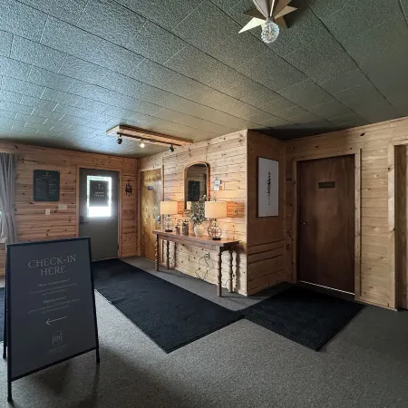 The Trail Inn - Newberry, MI - 13467 M-28