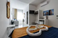 Sunset Rooms