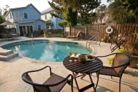 Blue Heron Inn - Pools