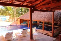 Hotel Marbella Playa Larga - Bãi biển