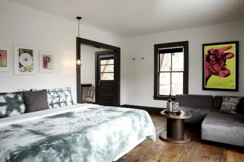 Stickett Inn Hotels in Highland