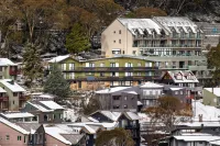 Kasees Apartments & Mountain Lodge Hotels near Thredbo Service Station