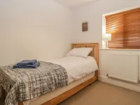 6 Malthouse Court Hotels in Kilve