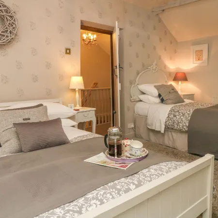 Grange Cottage Hotels in Castleton
