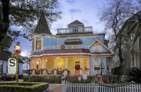 Sara's Inn on the Boulevard