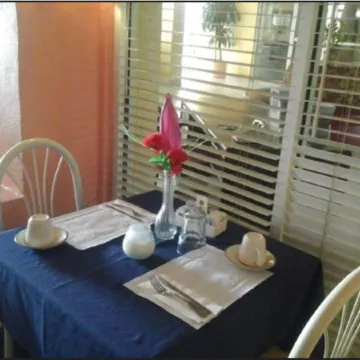 Royal Islander Hotel