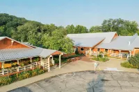 Brown County Inn Hotels in Brown County