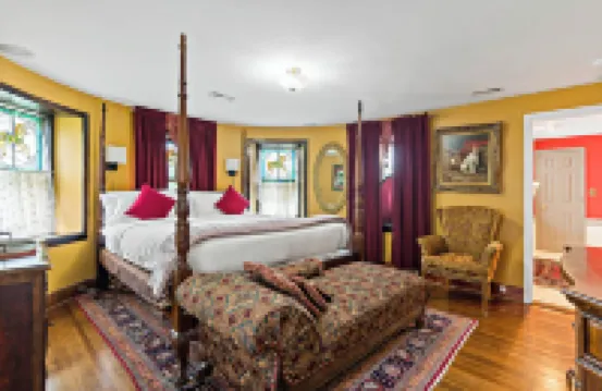 Stone Manor Boutique Inn