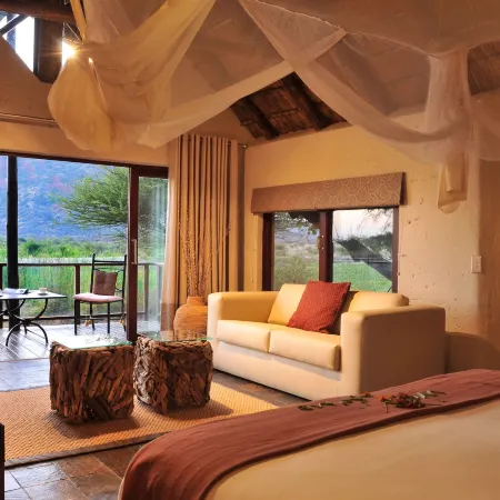 Tau Game Lodge