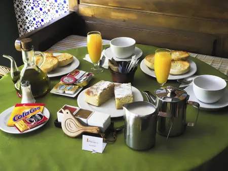 Hospedium Hostal Almanzor Отели в г. Навадихос