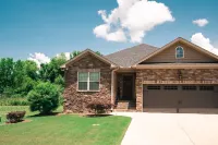 Cozy Newly built home located in RAINBOW CITY Al  convenient to highway 759 & 59